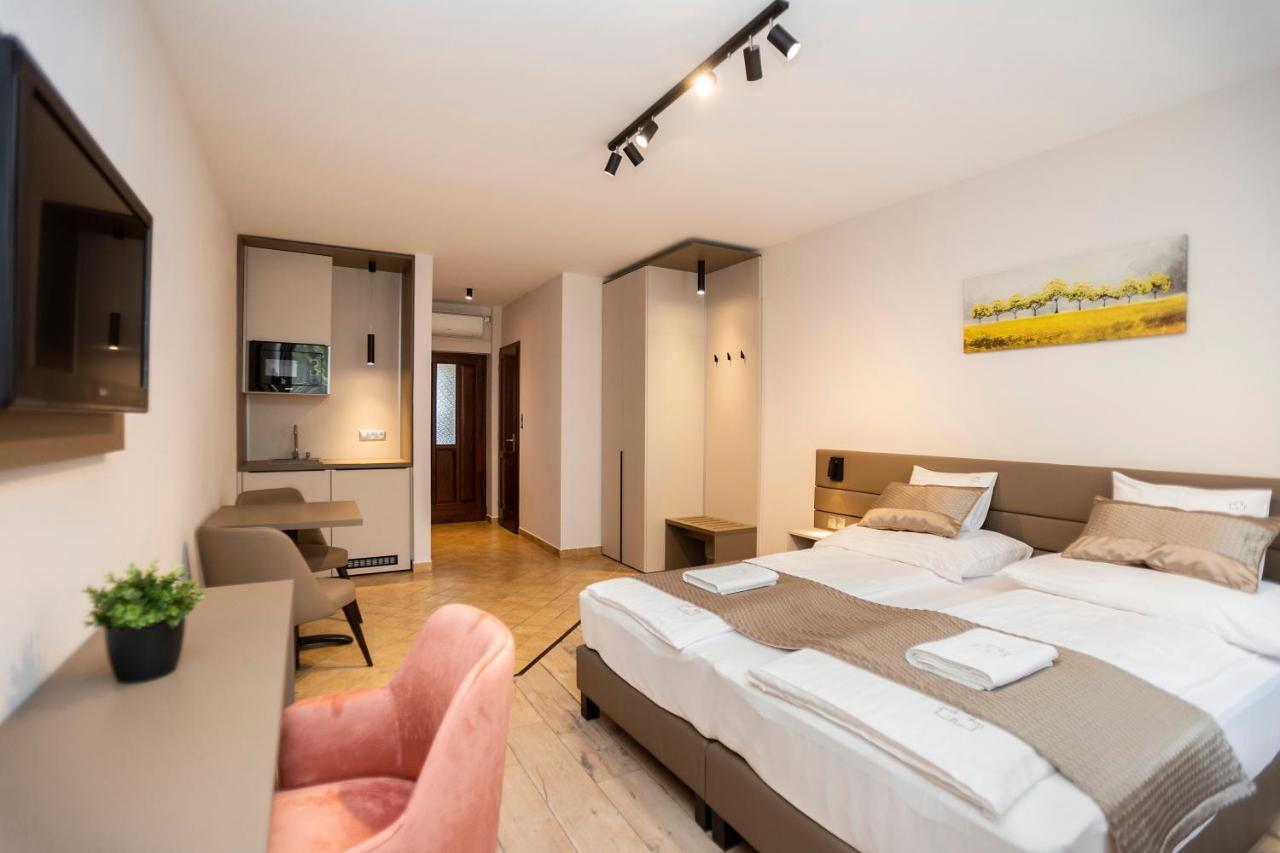 Végvár Spa Apartman Gyula Extérieur photo