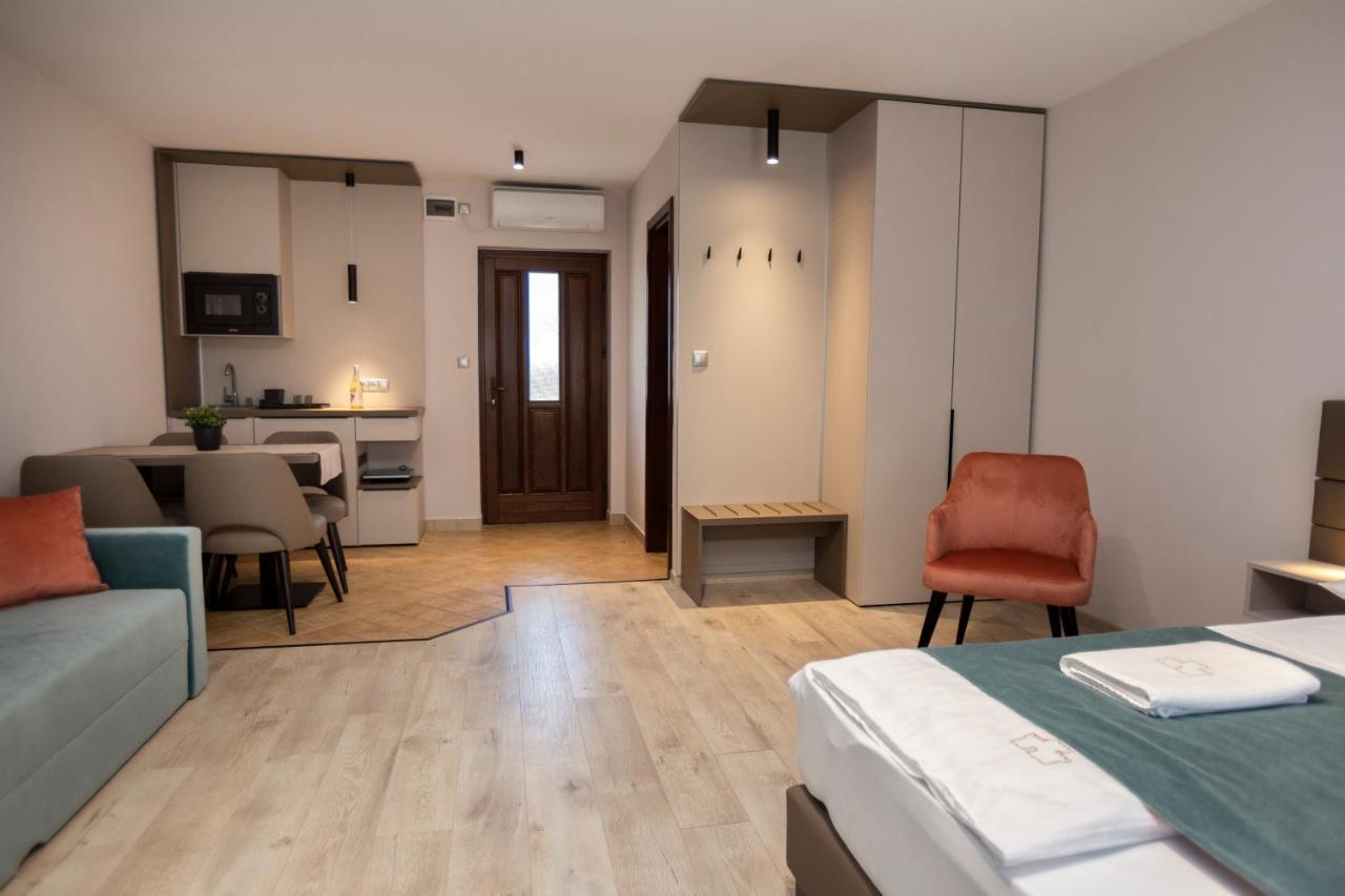 Végvár Spa Apartman Gyula Extérieur photo