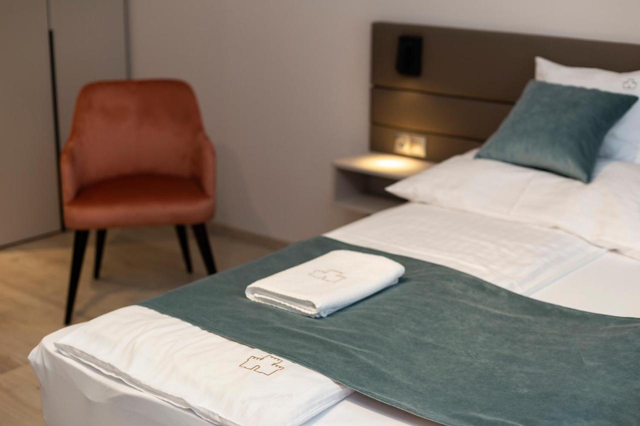 Végvár Spa Apartman Gyula Extérieur photo