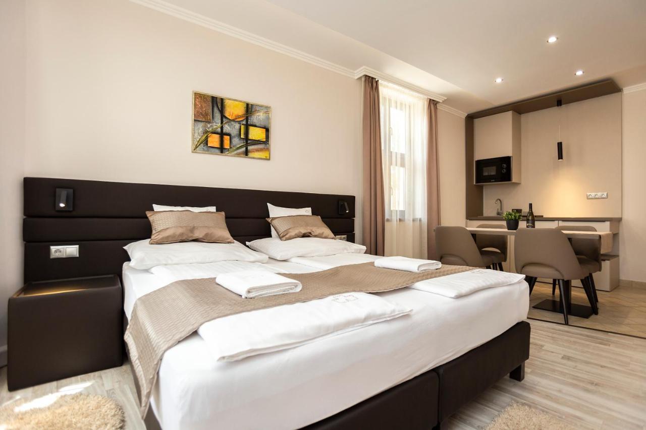 Végvár Spa Apartman Gyula Extérieur photo
