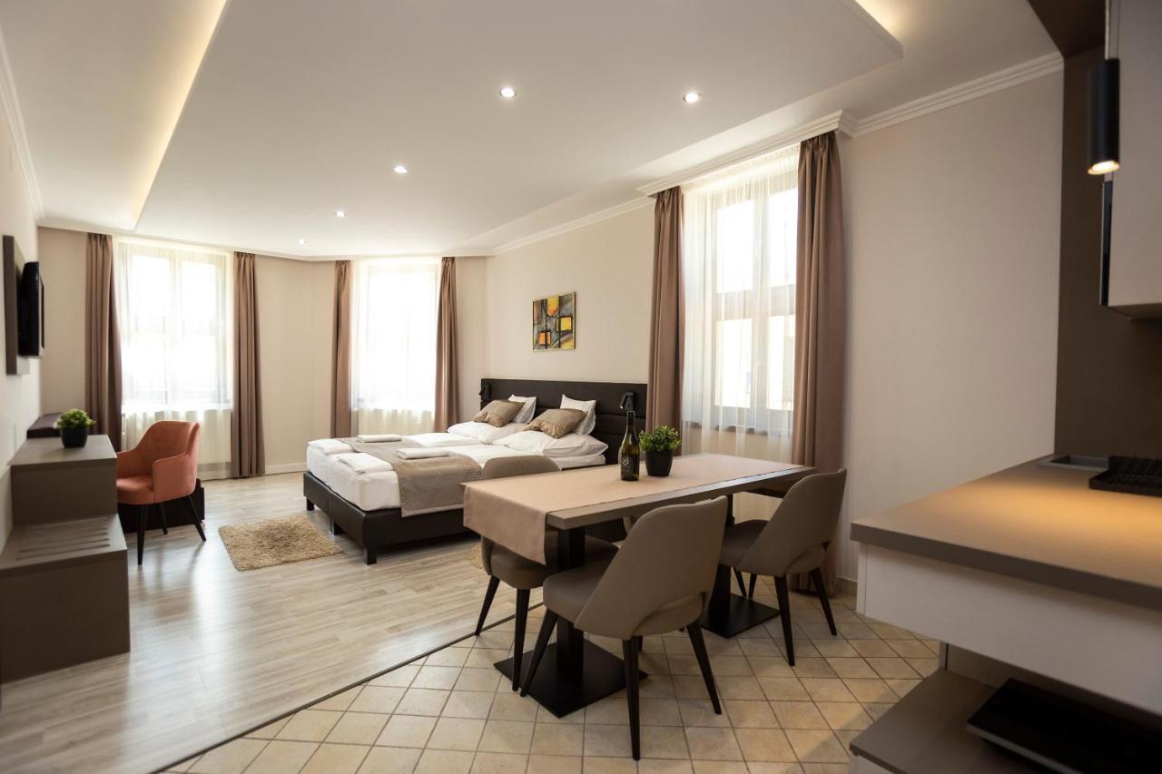 Végvár Spa Apartman Gyula Extérieur photo