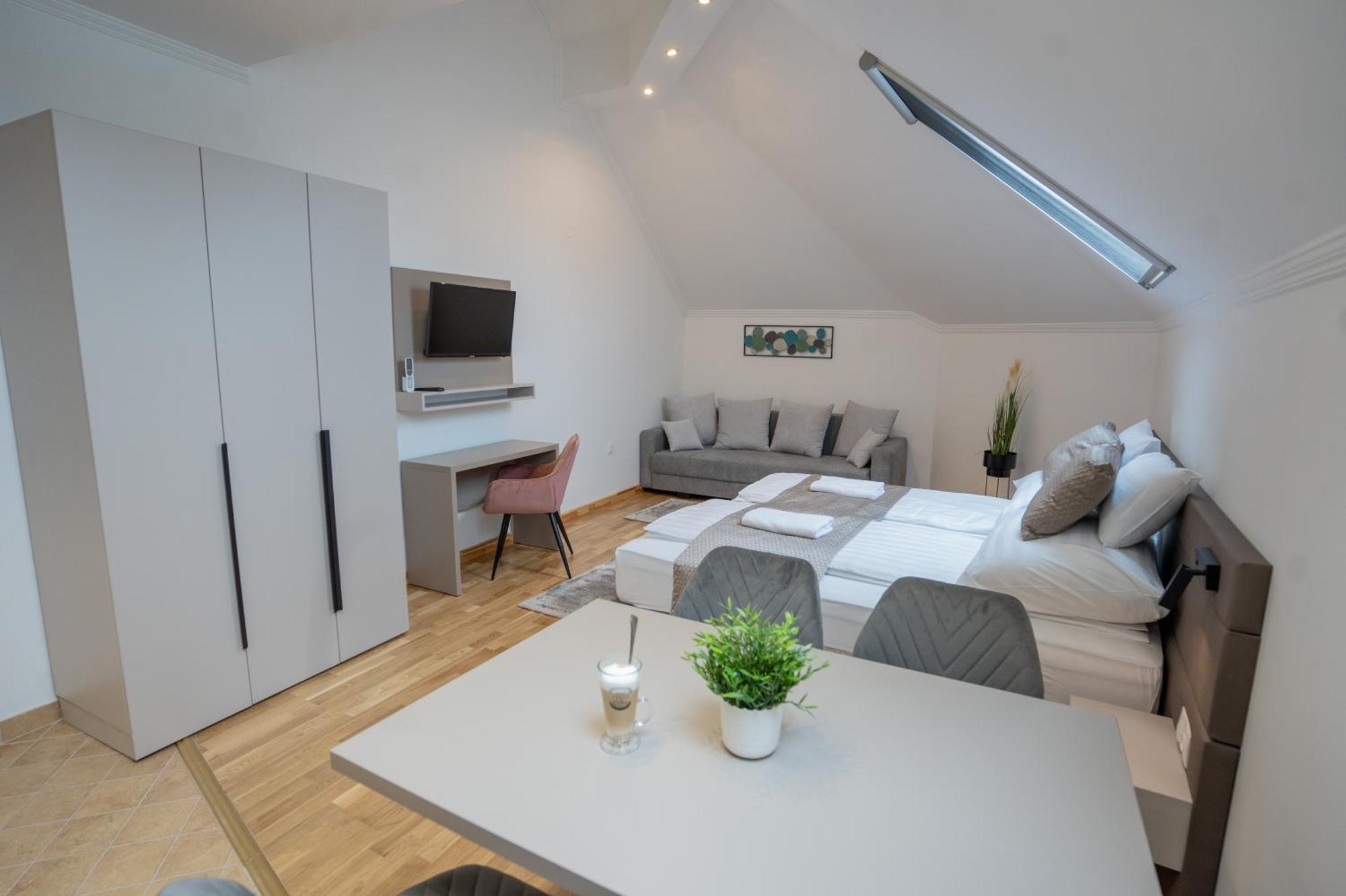 Végvár Spa Apartman Gyula Extérieur photo