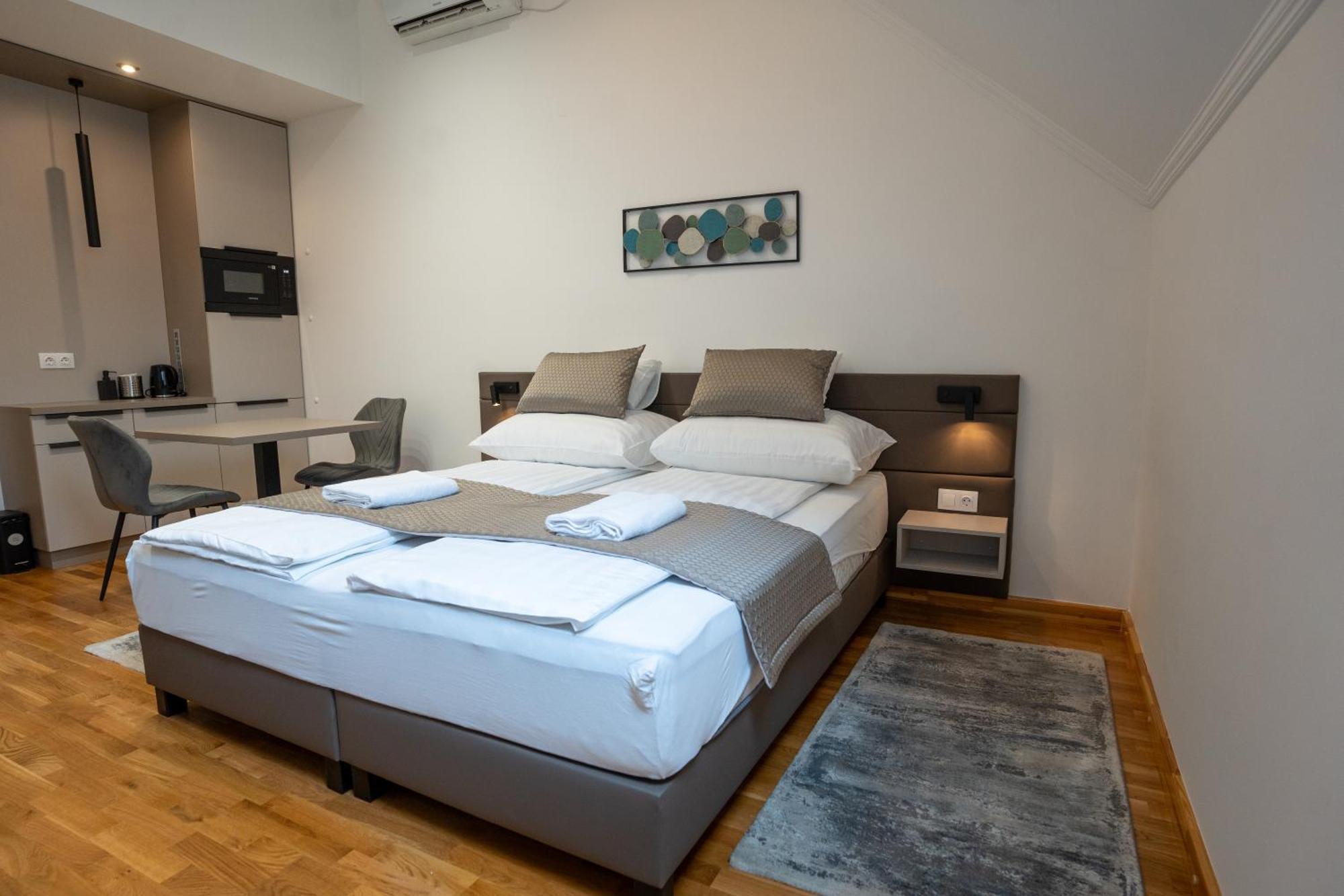 Végvár Spa Apartman Gyula Extérieur photo